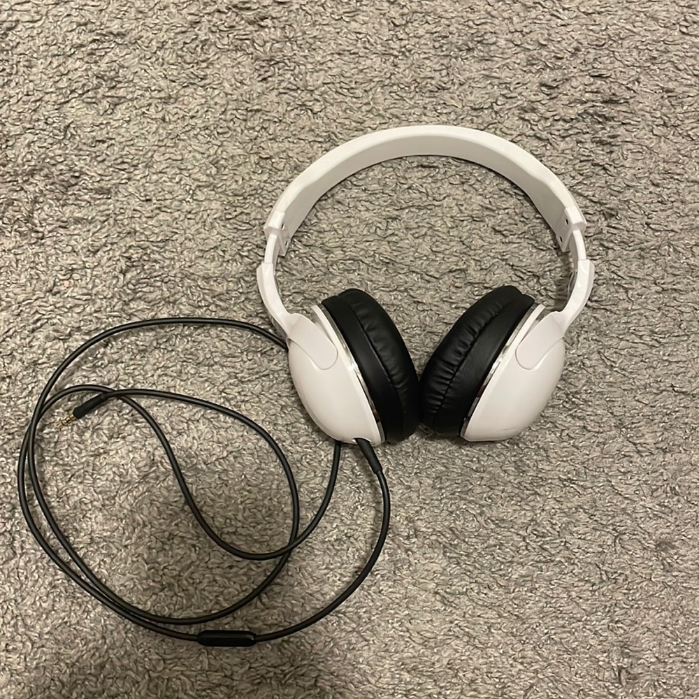 SkullCandy headphones